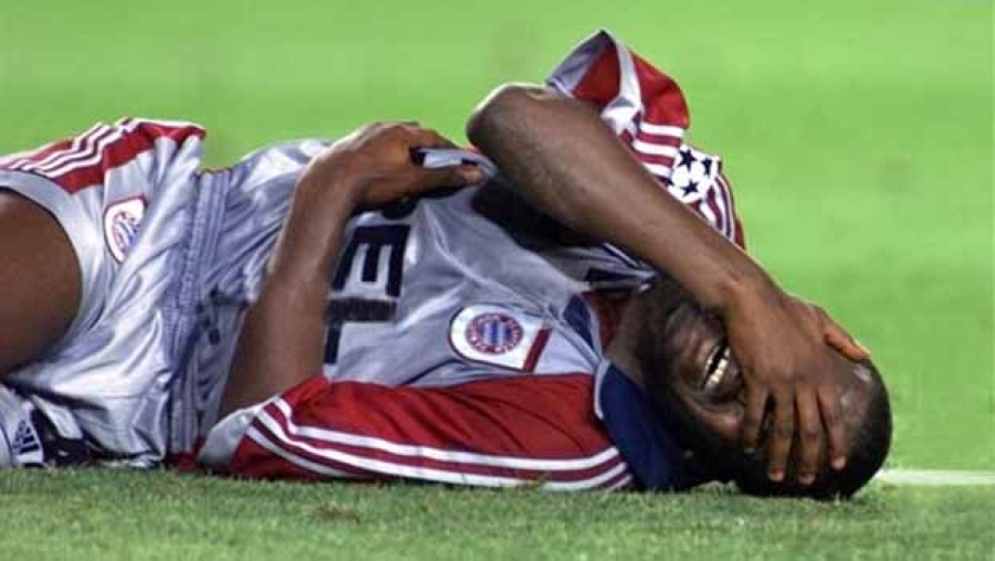 Samuel_Kuffour_1999_champion_league_final.jpg